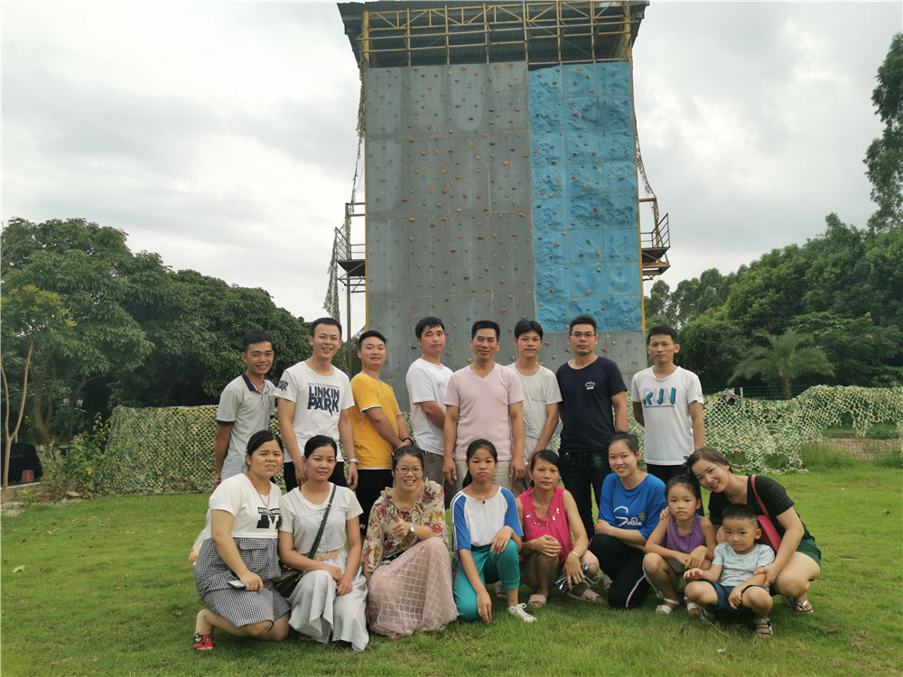 a69b8bedc22f5474881ffcab720f8ab.jpg